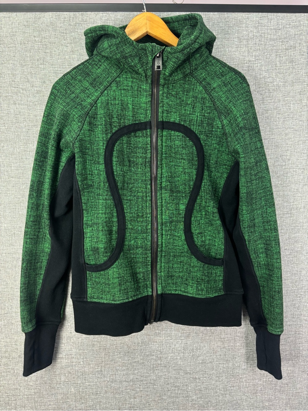 Lululemon Green and Black Patterned Scuba Hoodie Size 10